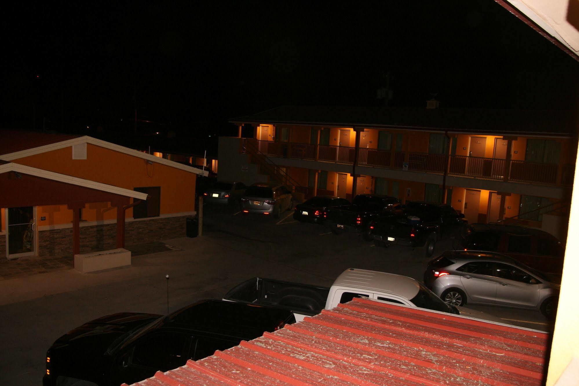 Budget Inn Artesia Exterior photo