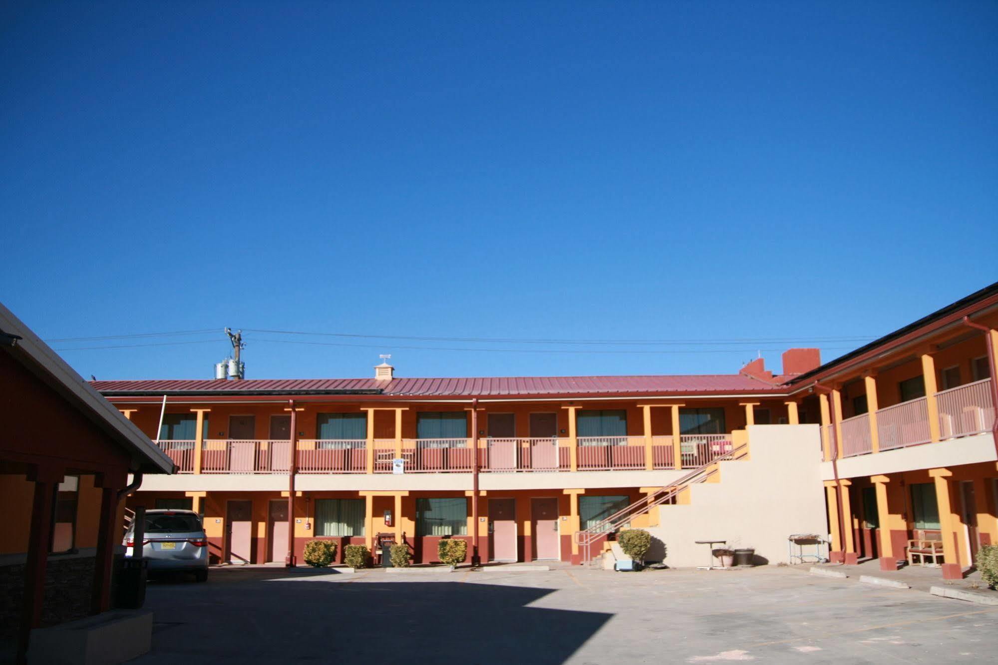 Budget Inn Artesia Exterior photo